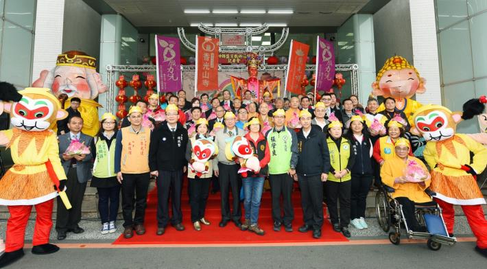 鄭市長：尊重不同宗教及信仰的自由，在台灣燈會中設置「宗教祈福燈區」，祈求國運昌隆、民眾平安