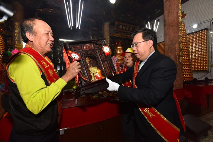 蓮華寺「觀世音菩薩佛誕遶境祈福」 鄭市長：祈求保佑桃園平安進步