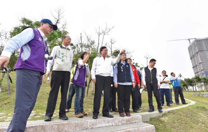 視察「桃園區風禾公園改善規劃及中路重劃區工程宗地回填」 鄭市長：改善公園設施，提升公園使用率