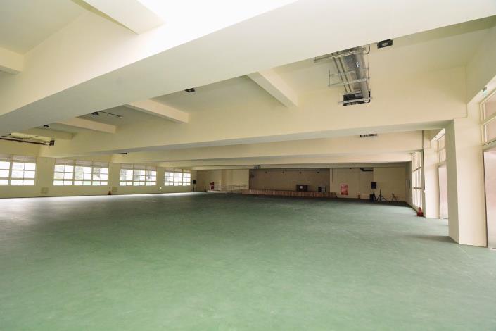 視察八德國中活動中心設備工程 鄭市長：建構優質教學環境，營造與社區共榮共享的校園