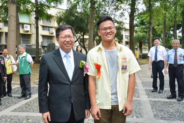 武陵高中畢業典禮 鄭市長：全力支持武陵，祝福同學畢業愉快