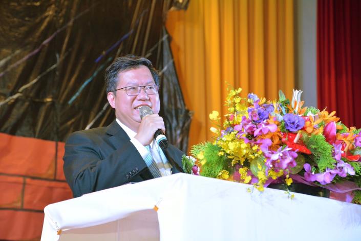 武陵高中畢業典禮 鄭市長：全力支持武陵，祝福同學畢業愉快