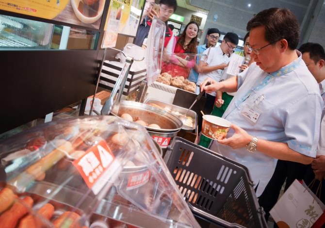 桃園市府大樓全家便利商店開幕 鄭市長：為市民朋友及員工帶來更優質便捷的服務