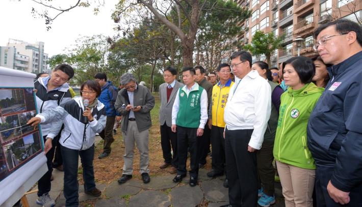 視察蘆竹區光明郵局後方綠地開闢 鄭市長：闢建「郵局公園」，持續增設大南興地區公園綠地