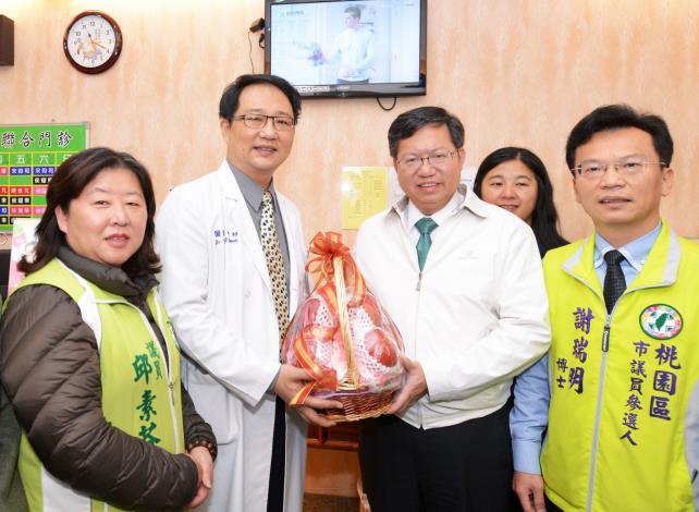 訪視老人新型肺炎鏈球菌結合型疫苗接種情形 鄭市長：新型肺炎鏈球菌結合型疫苗有效提高免疫力，請市民多多接種|