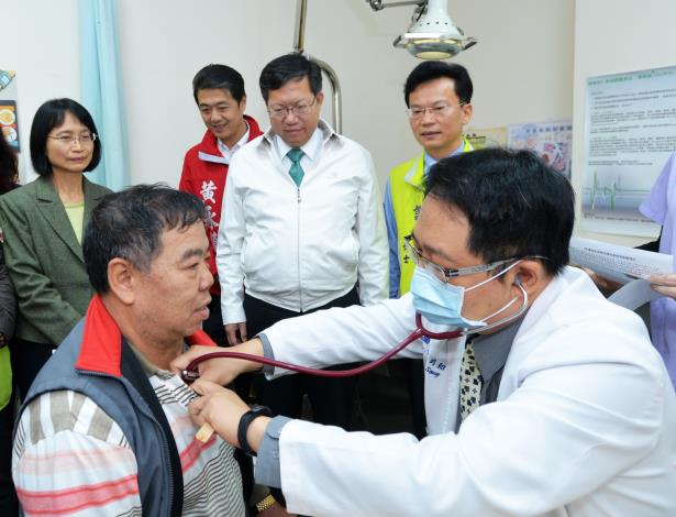 訪視老人新型肺炎鏈球菌結合型疫苗接種情形 鄭市長：新型肺炎鏈球菌結合型疫苗有效提高免疫力，請市民多多接種|