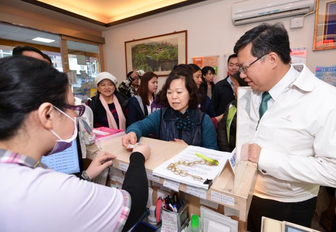 訪視老人新型肺炎鏈球菌結合型疫苗接種情形 鄭市長：新型肺炎鏈球菌結合型疫苗有效提高免疫力，請市民多多接種|