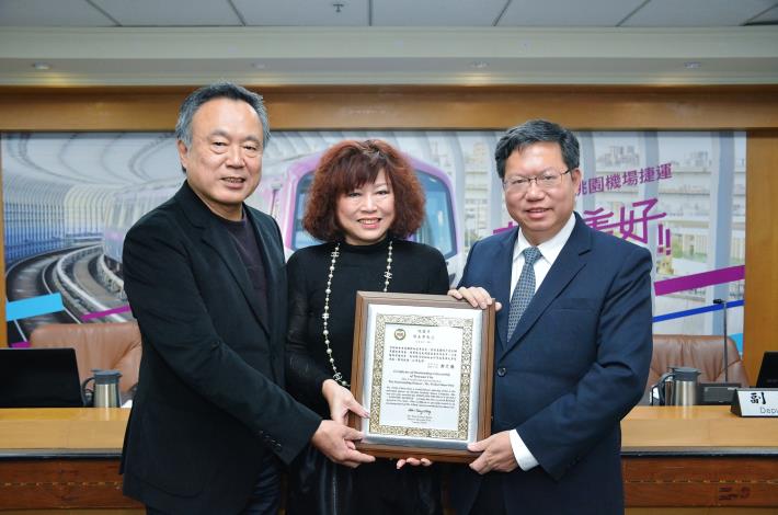 頒授簡珮如女士傑出市民證書 鄭市長：台灣首位貝西獎得主，期許未來持續在國際發光