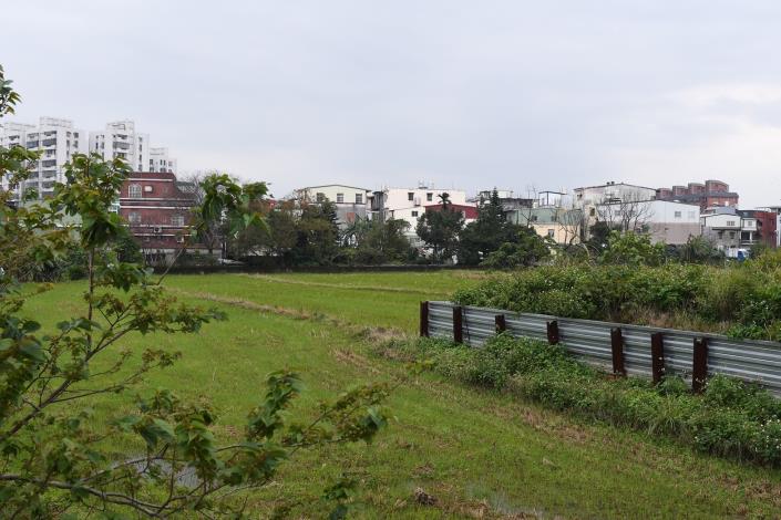 平鎮區華安里華安街道路打通工程開工典禮  鄭市長：預計今年8月前完工，提升交通、消防效益，讓社區格局更完整