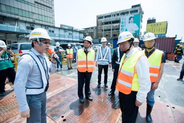 視察機場捷運A21環北站及A22老街溪站 鄭市長：A23中壢車站預定107年開工，A22老街溪站將於4年內提早通車