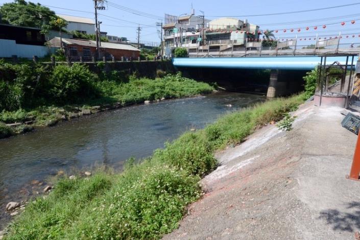「茄苳溪茄苳溪橋至仁德橋治理工程」及「茄苳溪斷面16-1至21-2應急工程」動土典禮 鄭市長：預計108年3月前完工，逐步完善水利工程基礎設施