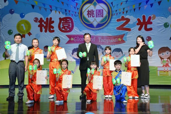 107年桃園之光表揚大會 鄭市長：持續提供學校資源，讓每個孩子的潛力獲得發展