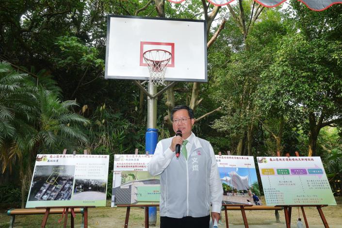 視察「大江山天幕球場工程」 鄭市長：提供運動、集會及活動多元使用