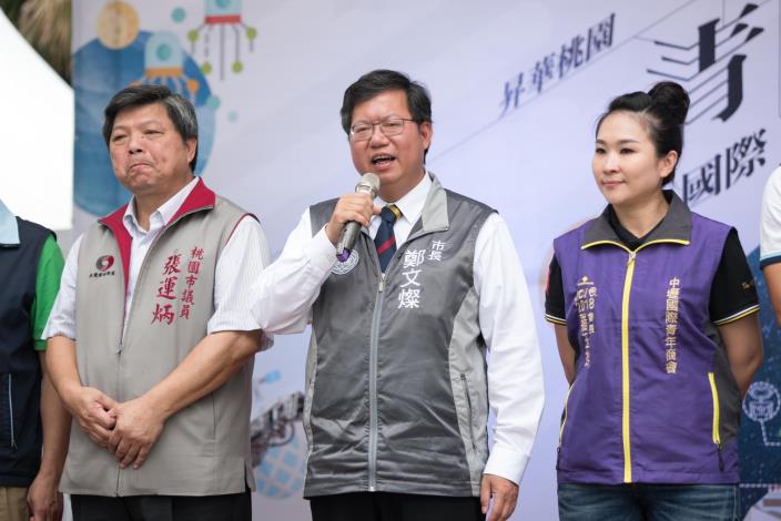 鄭市長致詞，讓年輕人瞭解創業的可能性