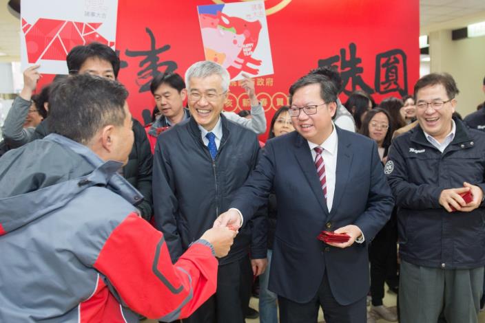 市長為市府同仁打氣