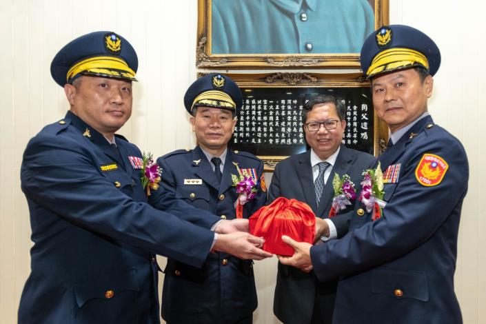 桃園、中壢、楊梅、大園、大溪、龜山、八德、龍潭分局卸新任分局長聯合交接