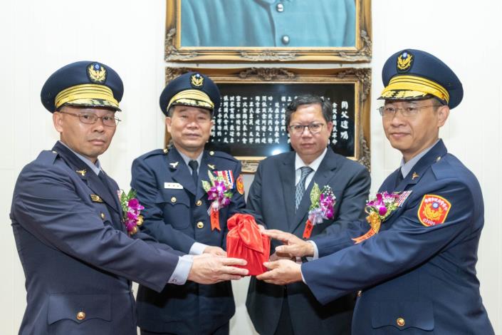 桃園、中壢、楊梅、大園、大溪、龜山、八德、龍潭分局卸新任分局長聯合交接