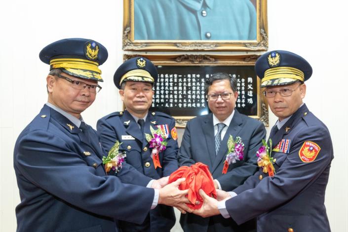 桃園、中壢、楊梅、大園、大溪、龜山、八德、龍潭分局卸新任分局長聯合交接