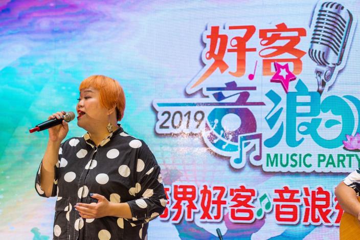 吉那罐子樂團演出金曲獎得獎歌曲