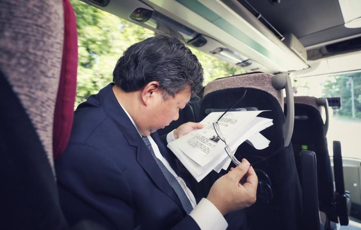 市長閱讀參訪資料