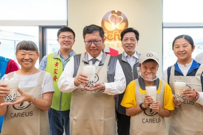 桃園南門公園庇護商店銷售產品包含烘焙類、飲品類、輕食類、各式節慶禮品等