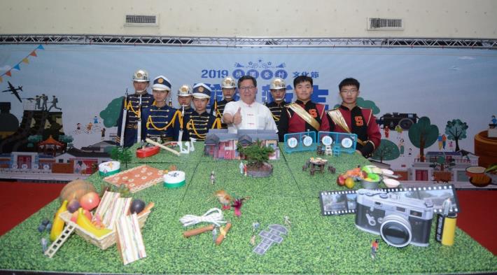 「2019桃園眷村文化節」眷村新生記者會，由學生帶來精彩的儀隊表演