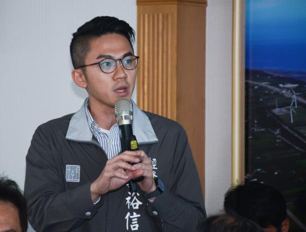 郭局長說明，經發局正與資科局協商評估，網路e指通線上申請納管智慧審查系統的可行性，透過線上申請提升民眾便利性