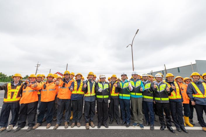 市長與貴賓合影