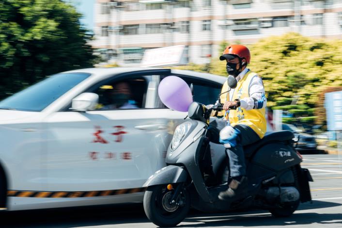 「機車考照駕訓班訓練計畫」讓尚未考取機車駕照的民眾，能夠預先在安全場地練習