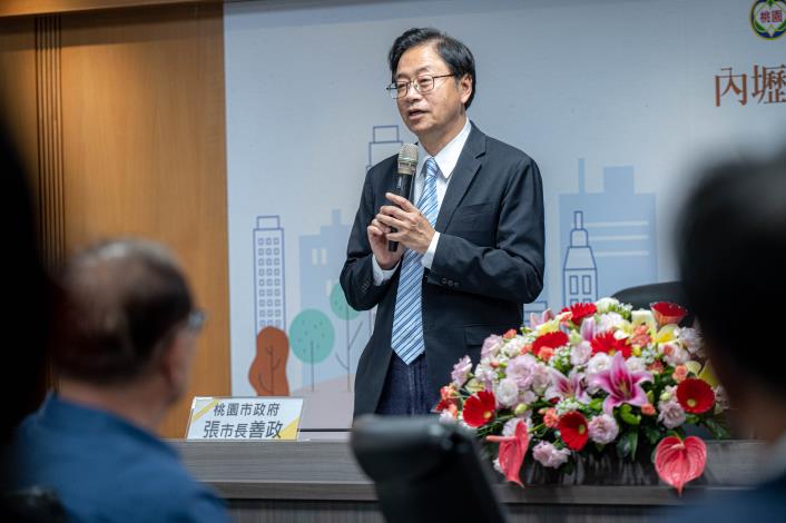 張市長致詞表示，感謝地主的配合公辦都更，相信隨著桃園鐵路地下化、都市縫合，將為都市發展帶來助益