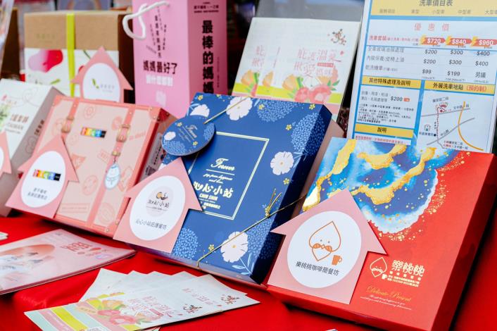 桃園庇護工場推出多元商品，張市長鼓勵鄉親踴躍選購、支持公益