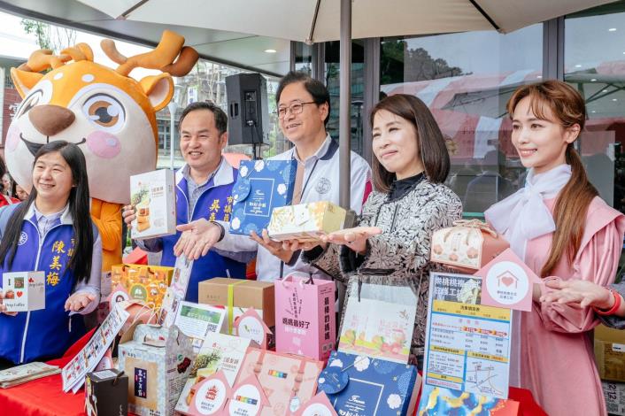 貴賓們共襄盛舉，鼓勵市民用愛做公益