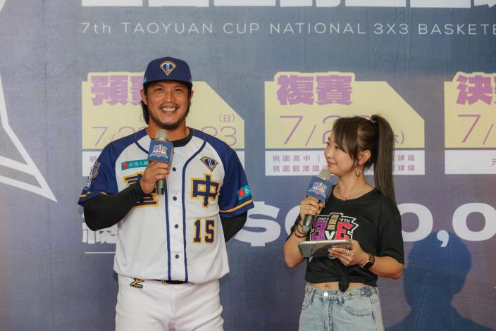 本次特邀台中成棒隊球星陽耀勳共襄盛舉