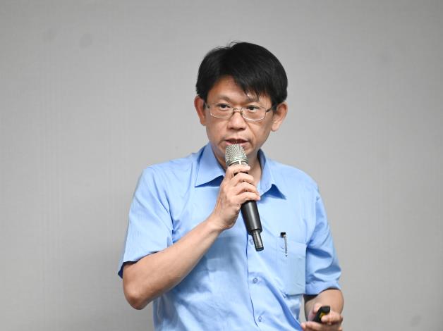 南崁高中校長陳家祥分享與陽明交大合作ewant數位教學之成果