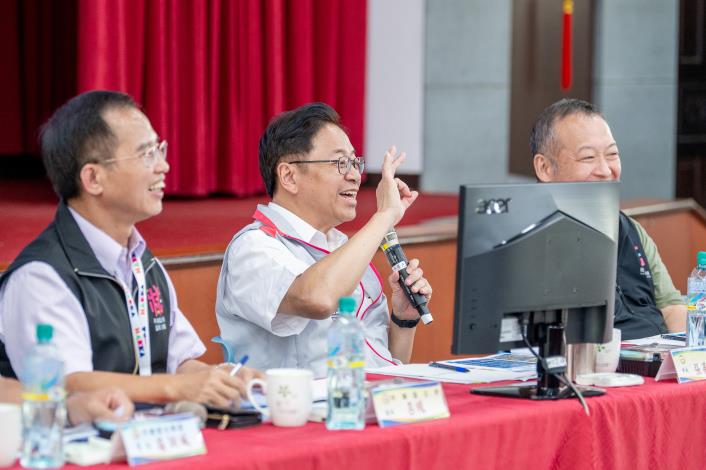 張市長期許市府團隊好好傾聽里長反映的建議並一一落實，打造接地氣的市政府
