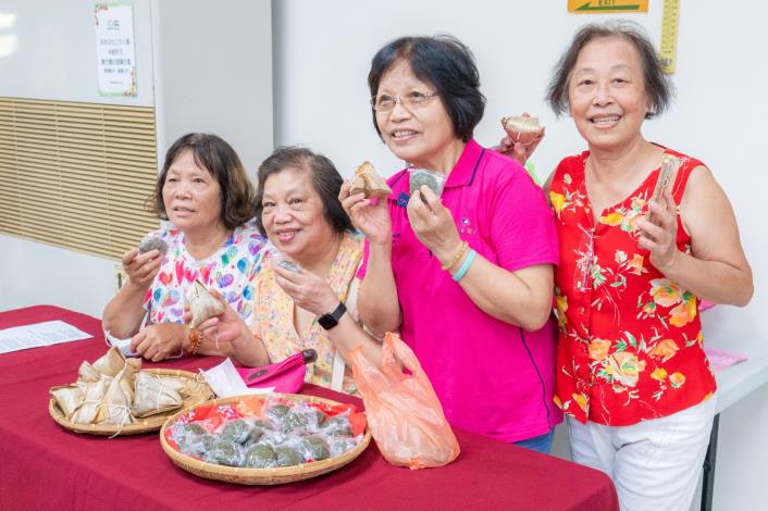 樂齡學習中心讓長者退而不休、樂而忘齡