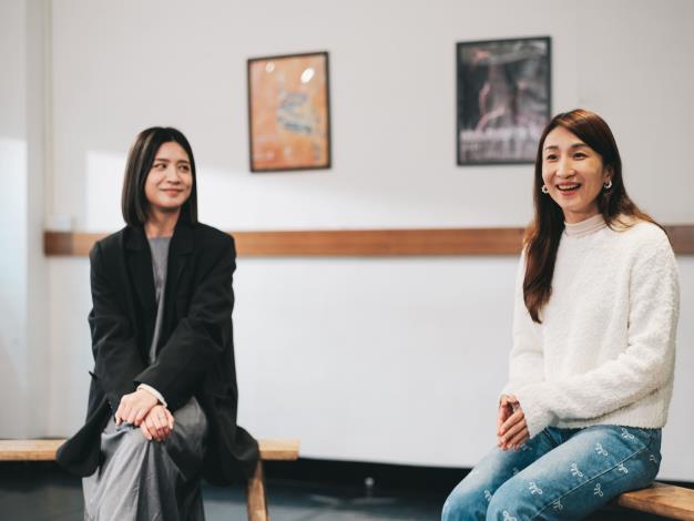 黃宇寒與謝宜君兩人以各自擅長的歌唱與舞蹈，訴說家鄉的故事，傳遞對土地的情感與成長記憶。