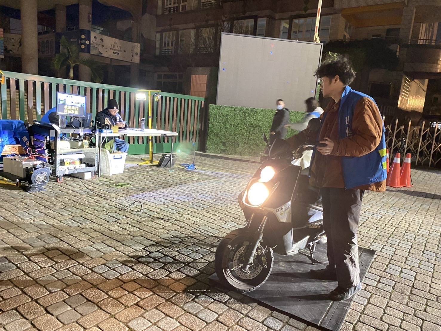 噪音管制新法上路實施 機車排氣管改裝需付費認證3