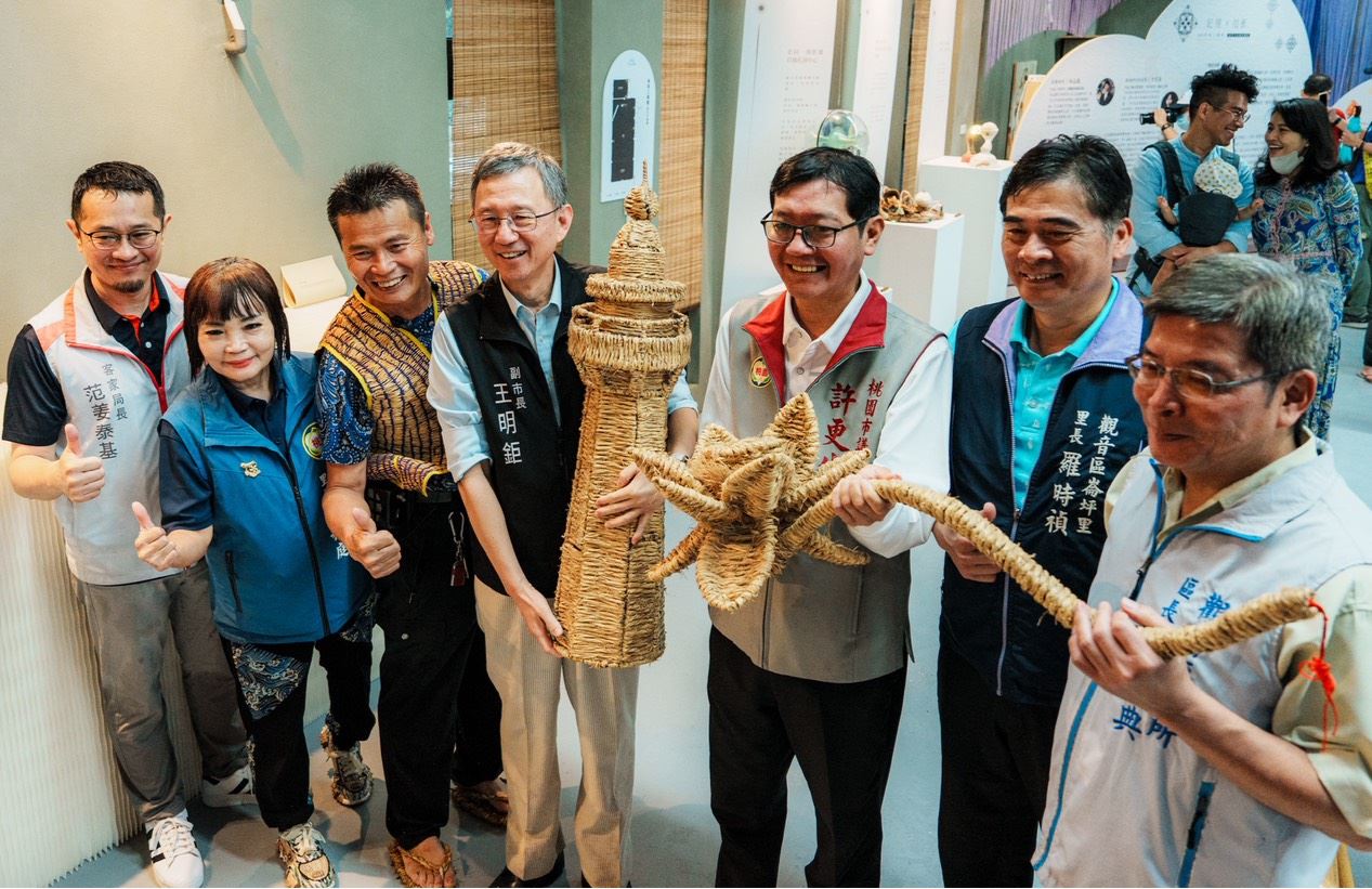 在地客籍藝術家王昱翔展示客家草編藝術創作