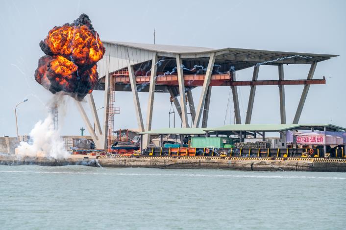 漁港碼頭毀損模擬