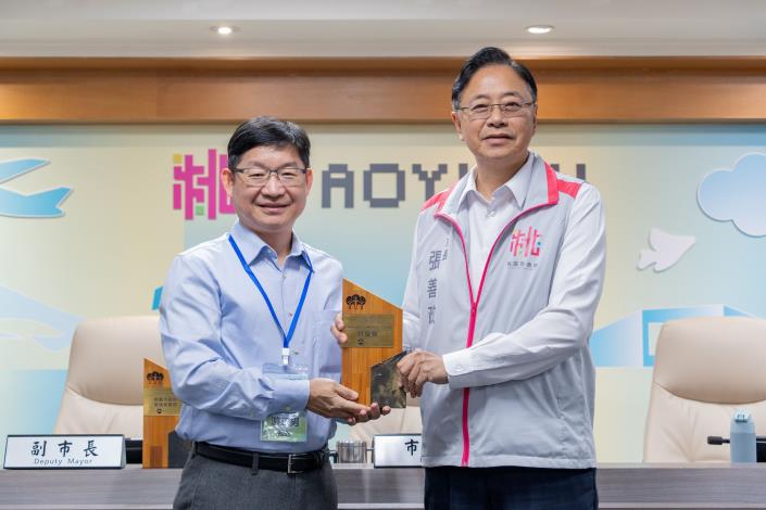 友達光電(股)公司桃園分公司華亞廠榮獲「績優獎」