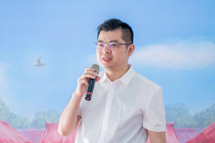 宜雄建設總經理賴靈欣致詞
