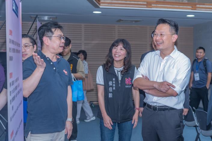 蘇副市長聆聽職場體驗合作企業介紹