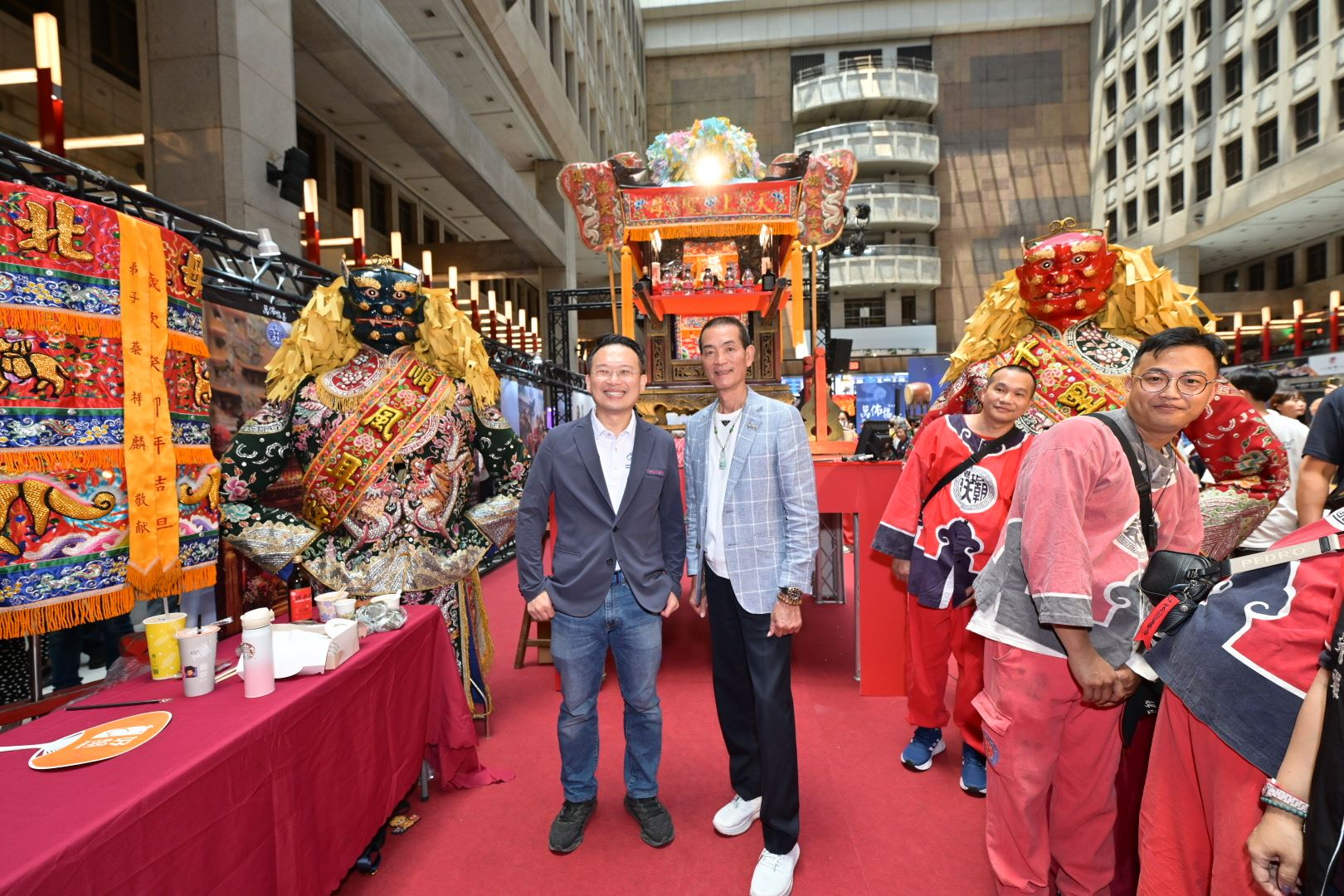 蘇副市長與貴賓合影
