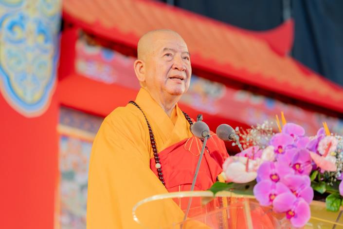 國際供佛齋僧大會主席明光長老致詞