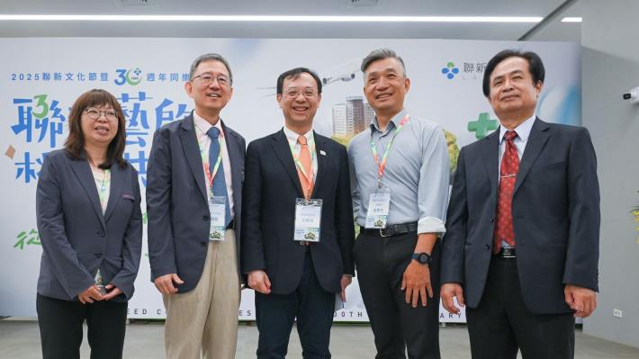 王副市長與貴賓合影