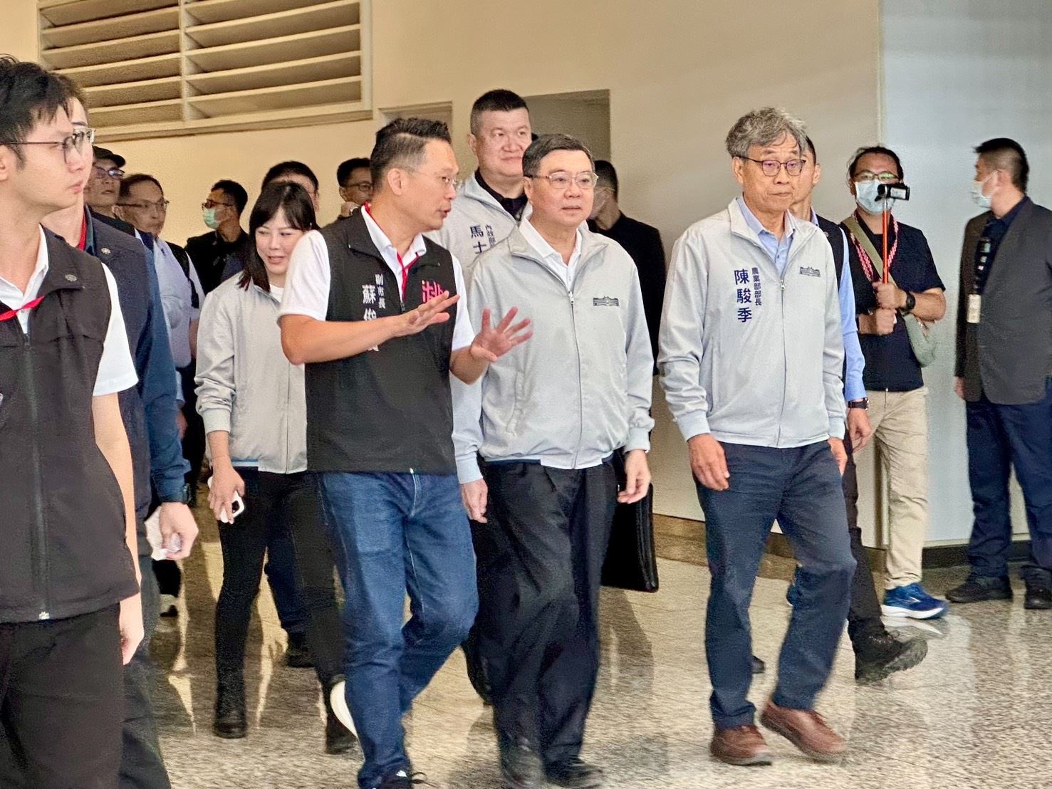 蘇副市長與行政院卓院長交流防疫作為