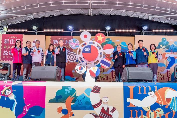 王副市長與貴賓合影