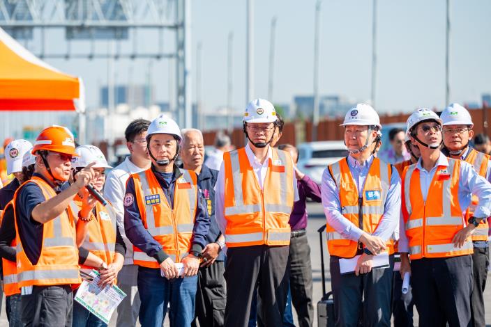 張市長實地視察中豐交流道工程進度