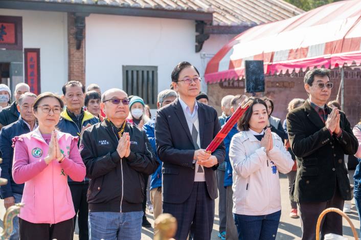 張市長祈求工程順利進行